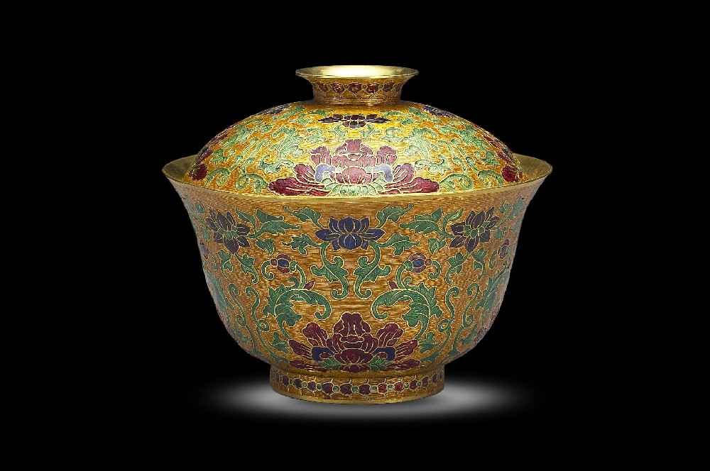 珐琅彩瓷     ——  Enameled porcelain